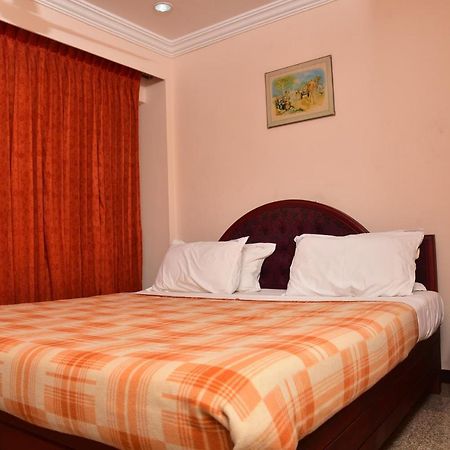 Hotel Kairali Towers Palakkad Eksteriør billede